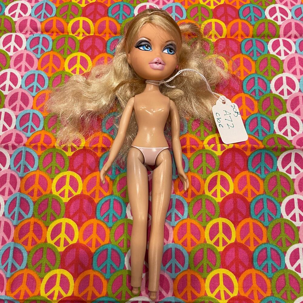 Bratz Cloe Magic Make-up Doll Lot 20B No. 72 Nude Fashion Doll Only